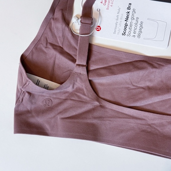 Lululemon Seriously Soft Nulu Scoop Neck Bra A-D cups Size 4 NWT - Picture 4 of 5